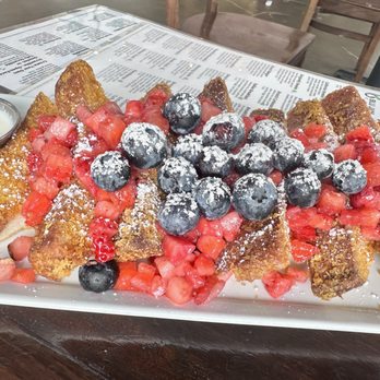 Blu Jam Cafe - French toast - Breakfast & Brunch Near Me - Los Angeles, California