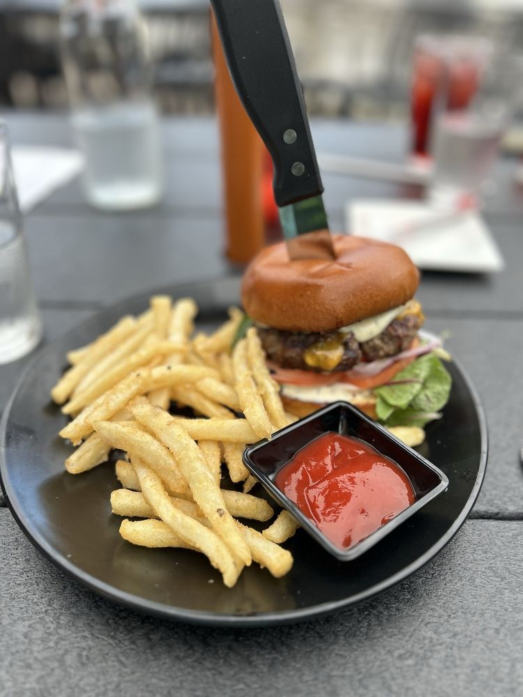 Food from Anchor Social