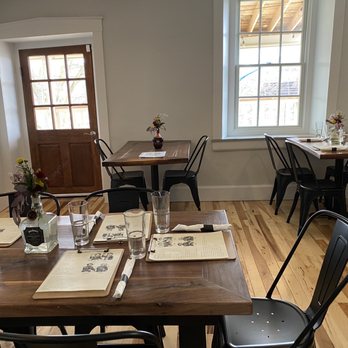 The Woods House Historic Pub - Main dining room - Pubs Near Me - Pittsburgh, Pennsylvania The Woods House Historic Pub - Main dining room - Pubs Near Me - Pittsburgh, Pennsylvania