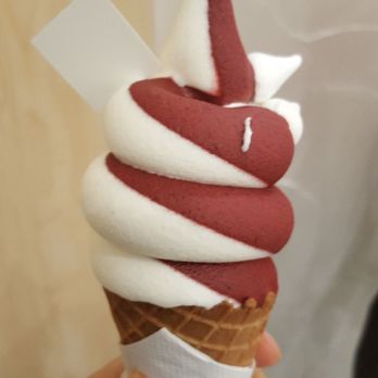 Butter Baker - Blueberry swirl soft serve - Patisserie/Cake Shop Near Me - Toronto, Ontario Butter Baker - Blueberry swirl soft serve - Patisserie/Cake Shop Near Me - Toronto, Ontario
