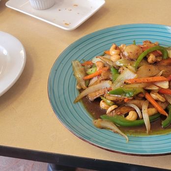 Thai Silk Restaurant - Vegan cashew nut chicken with brown rice - Thai Near Me - Orlando, Florida Thai Silk Restaurant - Vegan cashew nut chicken with brown rice - Thai Near Me - Orlando, Florida