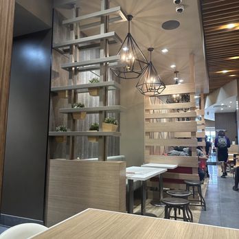 Jollibee - Fast Food Near Me - New York, New York Jollibee - Fast Food Near Me - New York, New York