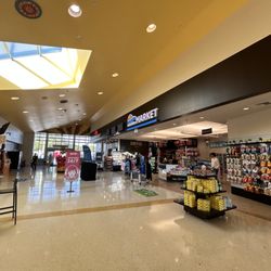 Turkey Lake Service Plaza - The Market