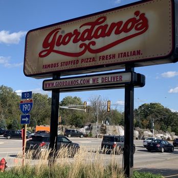 Giordano's - Giordano's - Pizza Near Me - Rosemont, Illinois