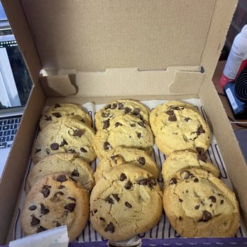 Insomnia Cookies - Gluten Free Chocolate Chip - Desserts Near Me - Cambridge, Massachusetts Insomnia Cookies - Gluten Free Chocolate Chip - Desserts Near Me - Cambridge, Massachusetts