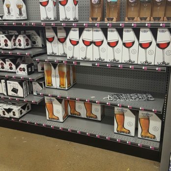 Five Below - Das boot - Discount Store Near Me - North Olmsted, Ohio