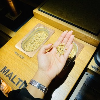 Jameson Distillery Bow St - Feel the malt! - Museums Near Me - Dublin, D