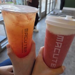 Ruby grapefruit tea and chi chi strawberry smoothie