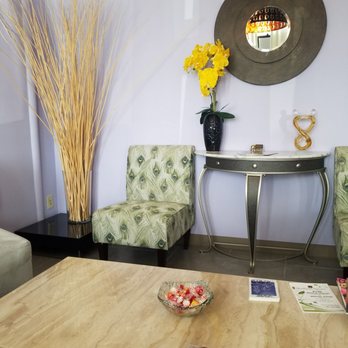 Dream Lash Studio - Inside of the lobby area - Eyelash Service Near Me - Houston, Texas