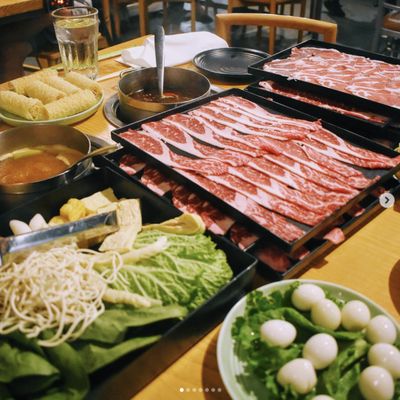 Mumu Hot Pot by null
