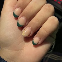 NT Nails - Green French Tip with Gold Foil Accent Nail