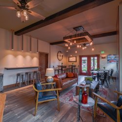 Golden Stone Inn