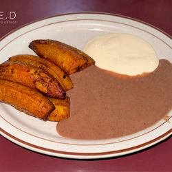 PupuserÃa y Restaurante Salvadoreño - Fried Plantains with Sour Cream and Beans