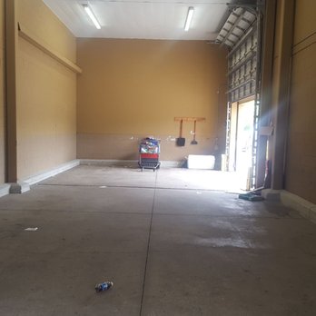 Sam's Club - This place is so busy there's no carts - Wholesale Stores Near Me - Tampa, Florida Sam's Club - This place is so busy there's no carts - Wholesale Stores Near Me - Tampa, Florida