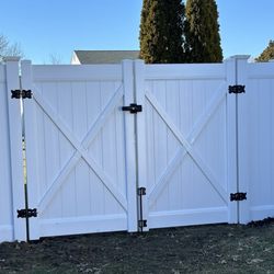 Continental Home Group - New fence gate