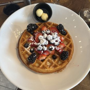 Envue, Autograph Collection - Breakfast waffle with fruit - Hotels Near Me - Weehawken, New Jersey Envue, Autograph Collection - Breakfast waffle with fruit - Hotels Near Me - Weehawken, New Jersey
