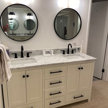 Hagenbach Construction - Master vanity area - General Contractors Near Me - Brentwood, California Hagenbach Construction - Master vanity area - General Contractors Near Me - Brentwood, California