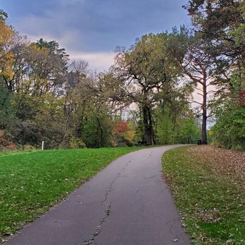 Theodore Wirth Park - Enjoying a fall walk. - Parks Near Me - Golden Valley, Minnesota Theodore Wirth Park - Enjoying a fall walk. - Parks Near Me - Golden Valley, Minnesota