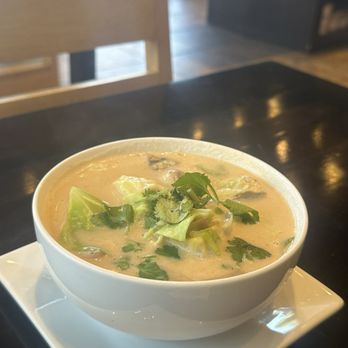 Ve Station - Coconut Soup (S) (GF) - Vegan Near Me - Sherman Oaks, California Ve Station - Coconut Soup (S) (GF) - Vegan Near Me - Sherman Oaks, California