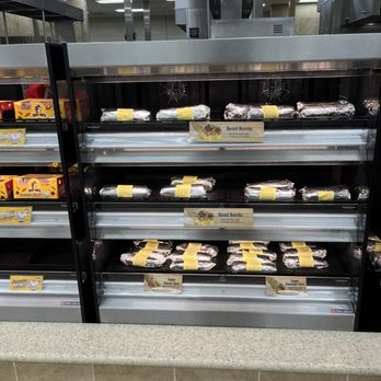 Buc-ee's - Gas Stations Near Me - Calhoun, Georgia