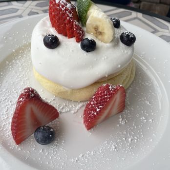 Fluffy Fluffy Dessert Cafe - Signature - Desserts Near Me - Orlando, Florida Fluffy Fluffy Dessert Cafe - Signature - Desserts Near Me - Orlando, Florida