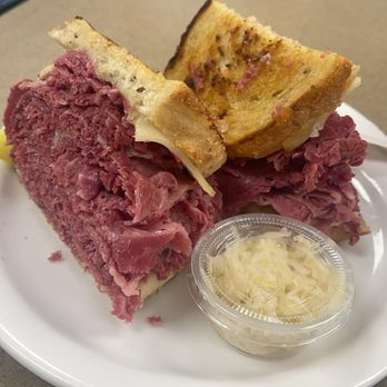 Slyman's Restaurant - Rueben w/Sauerkraut on the side - American Near Me - Cleveland, Ohio Slyman's Restaurant - Rueben w/Sauerkraut on the side - American Near Me - Cleveland, Ohio