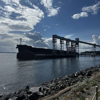 Elliott Bay Trail - Huge cargo ship! - Parks Near Me - Seattle, Washington