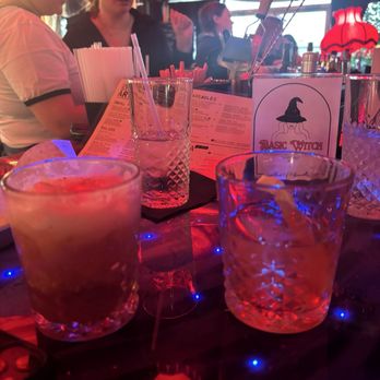 The Starving Artist - The Basic Witch, and a Maple Old Fashion - Dive Bars Near Me - Phoenix, Arizona
