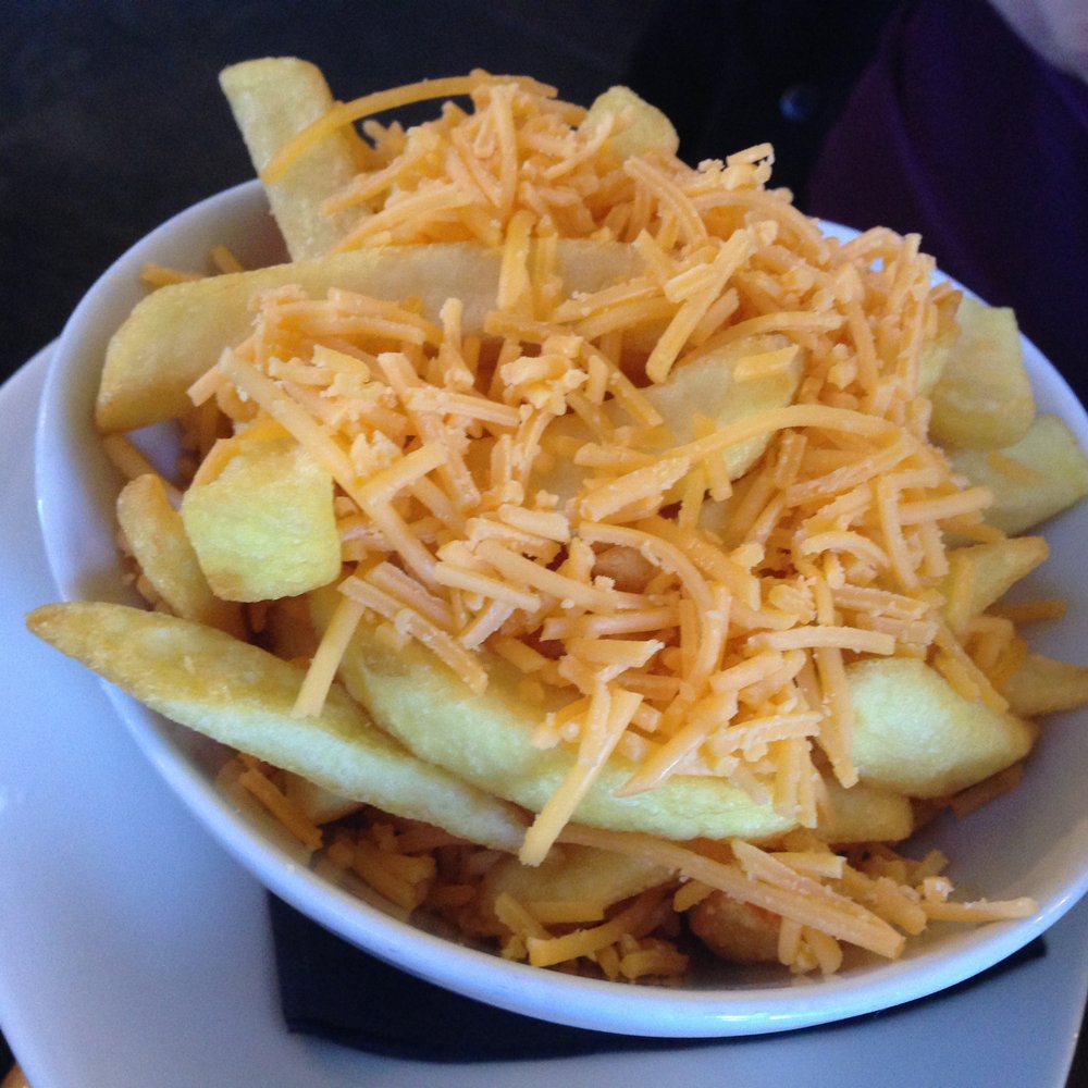 Lock Inn - Cheesy chips - Pubs Near Me - Fort Augustus, HLD