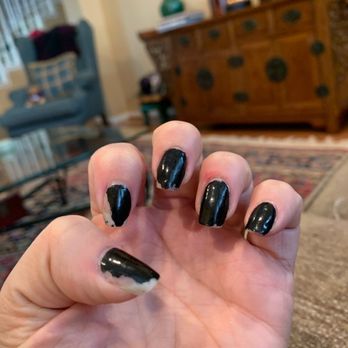 Malibu Nails And Spa - Chipped and outdated polish - Nail Salons Near Me - Montgomery, Texas