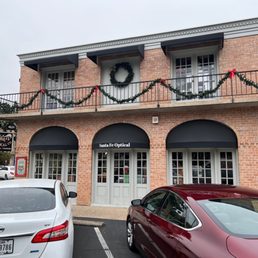 They changed the awnings! They changed the awnings!