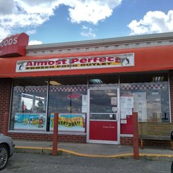 The Grocery Outlet - Storefront.
