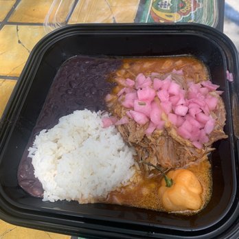Chichen Itza Restaurant - Cochinita Pibil - Mexican Near Me - Los Angeles, California