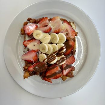 Mix Sabor - Funnel with strawberry, banana, and Nutella - Food Trucks Near Me - Santa Maria, California Mix Sabor - Funnel with strawberry, banana, and Nutella - Food Trucks Near Me - Santa Maria, California
