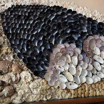 The Reef - Decor at table - Diners Near Me - Olympia, Washington