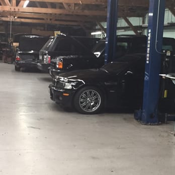Absolute on Hoover - Auto Repair Near Me - Los Angeles, California