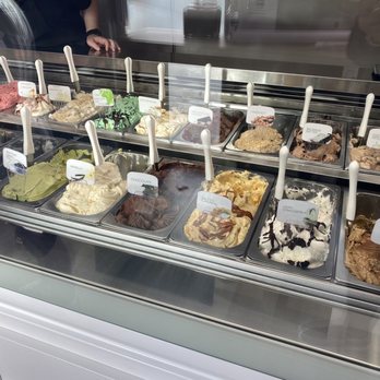 Jun’s Macaron Gelato - Macarons Near Me - Flushing, New York
