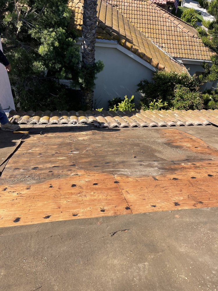 Slide of La Stay Dry Roofing