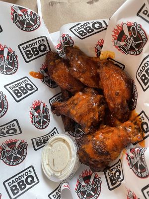 Daddy'Os BBQ & Sports Bar by null