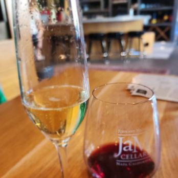 JaM Cellars - Wine Tasting Room Near Me - Napa, California