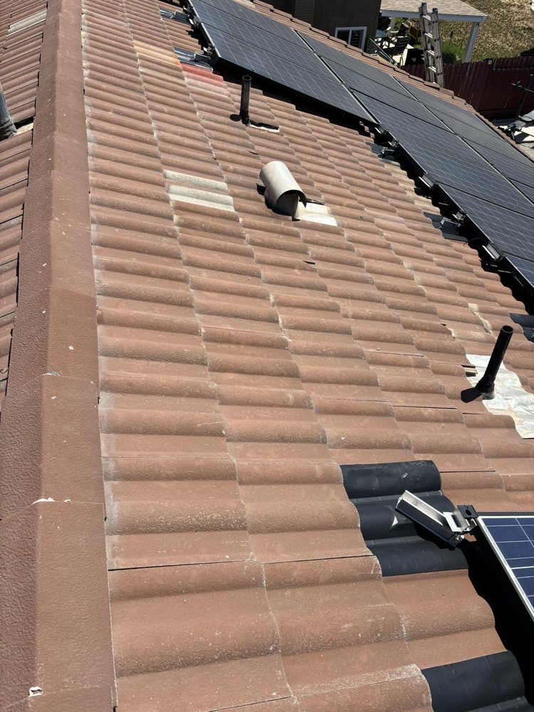 Slide of Cali Roofing Solutions