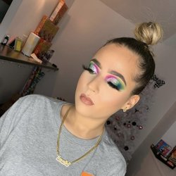 Make Up W Kay - Colorful glam