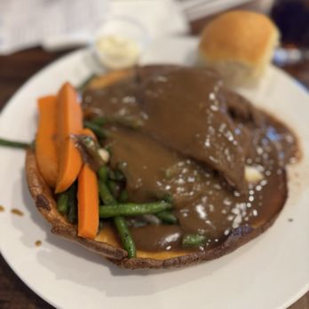 Maple Leaf Diner - English Pot Roast Bonnet - American Near Me - Dallas, Texas Maple Leaf Diner - English Pot Roast Bonnet - American Near Me - Dallas, Texas