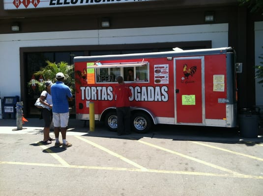 Tortas Ahogadas El Gallito by null