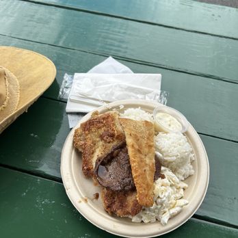 Rainbow Drive-In - Mix Plate no gravy - Hawaiian Near Me - Honolulu, Hawaii