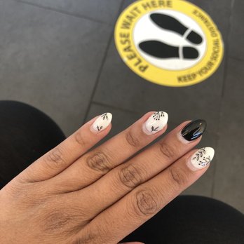 5280 Nails & Spa - Photo taken before the start of the third appointment - dip powder with 2.5 weeks of growth. - Nail Salons Near Me - Denver, Colorado