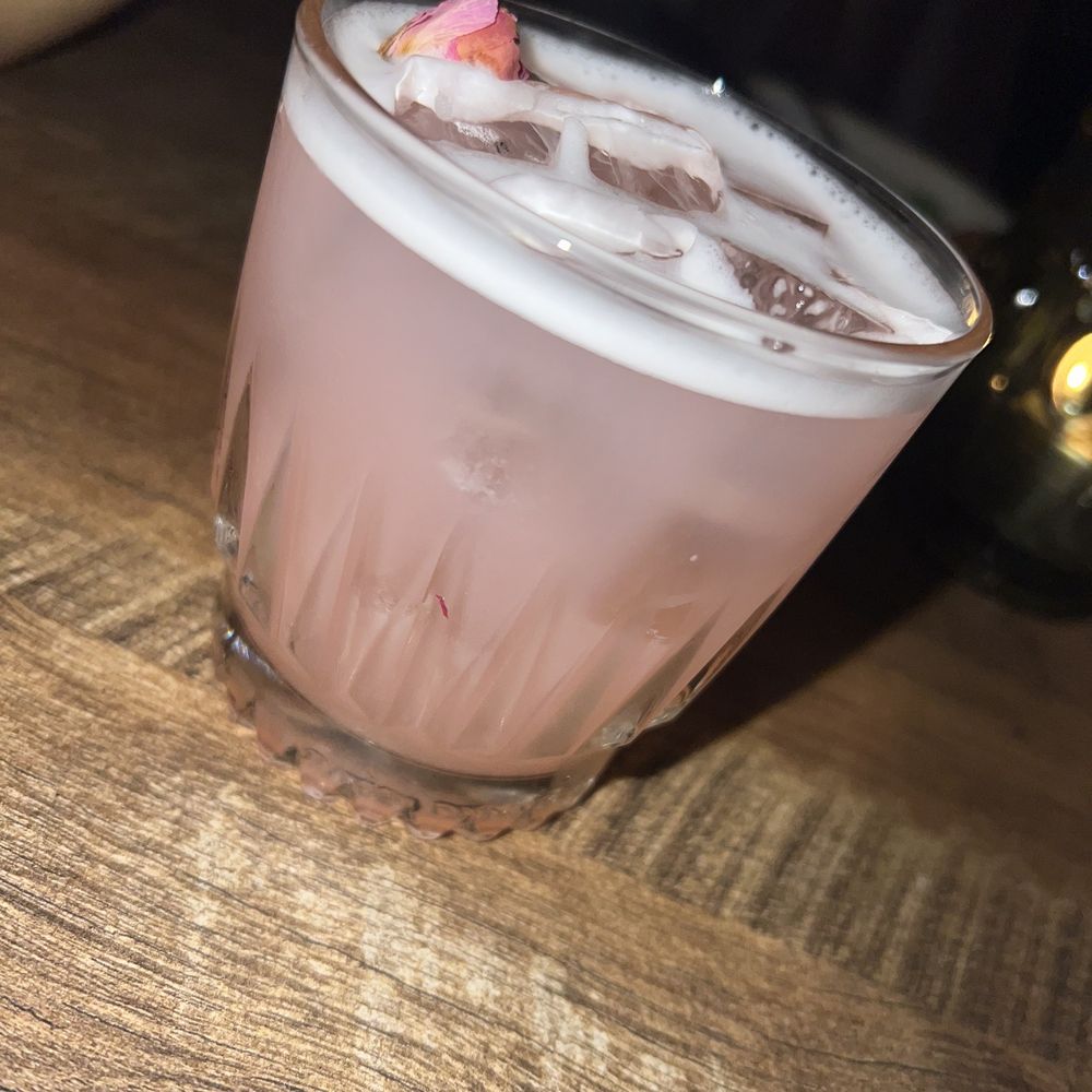 Delbar Middle Eastern - Paris drink - Persian/Iranian Near Me - Atlanta, Georgia