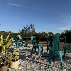 Sips - Outside patio