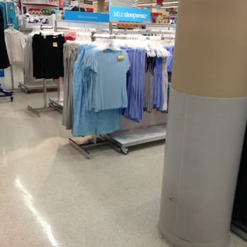Coles Supermarket - Grocery Near Me - Fountain Gate, VIC