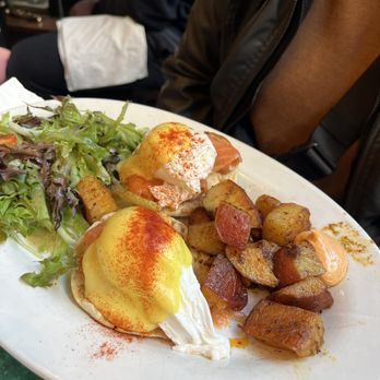 Cafe Bonjour - Eggs Benedict - Breakfast & Brunch Near Me - Boston, Massachusetts